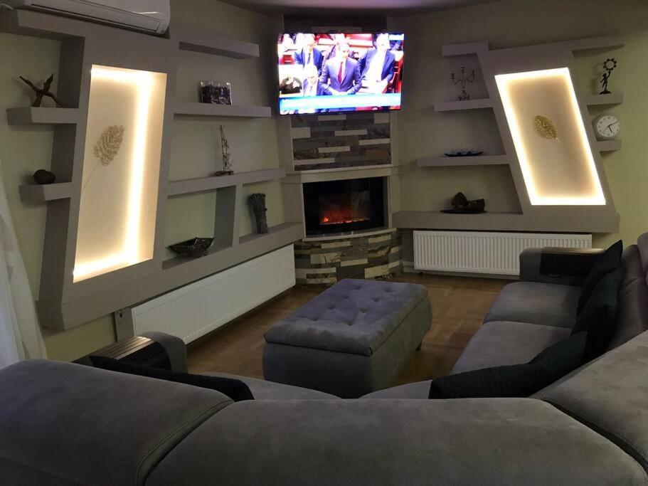 Finer Things Flisvos Beach Condo In Palaio Faliro Athene Buitenkant foto