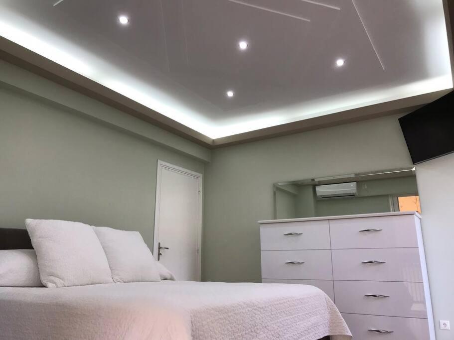 Finer Things Flisvos Beach Condo In Palaio Faliro Athene Buitenkant foto