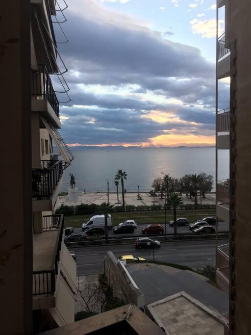 Finer Things Flisvos Beach Condo In Palaio Faliro Athene Buitenkant foto