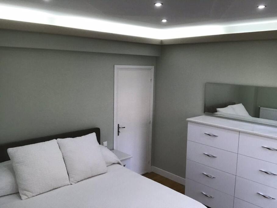 Finer Things Flisvos Beach Condo In Palaio Faliro Athene Buitenkant foto