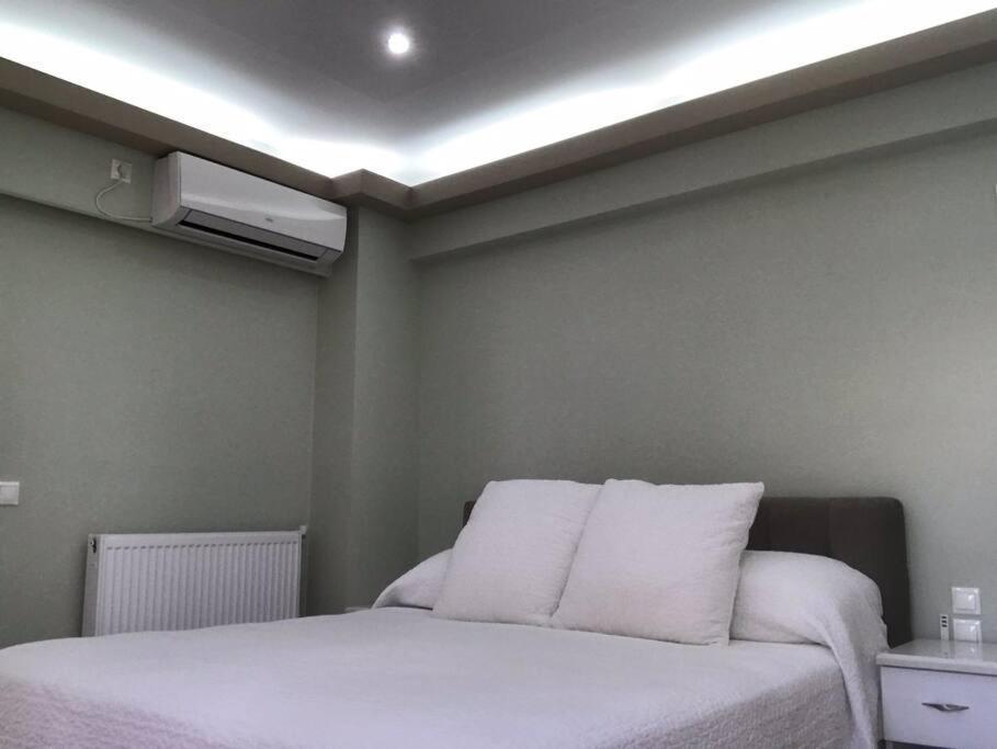 Finer Things Flisvos Beach Condo In Palaio Faliro Athene Buitenkant foto